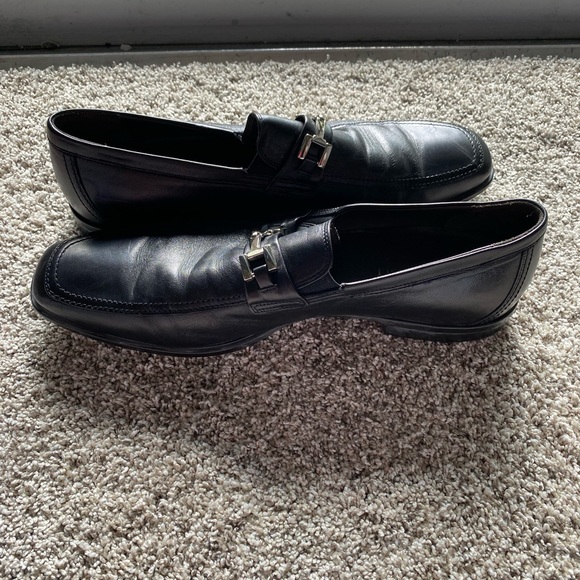 Bruno Magli Black Men's Loafers - Picture 2 of 4